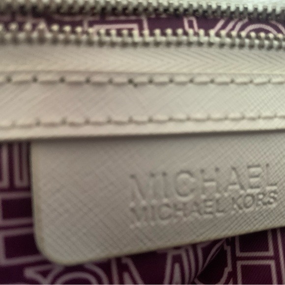 Michael Kors - Picture 3 of 3